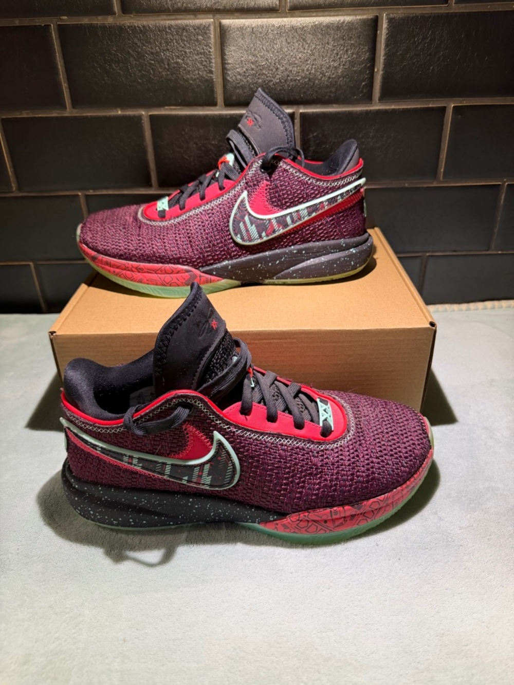 Nike Kids' Maroon Basketball Shoes - LeBron-SE- Night Maroon- Size 7Y